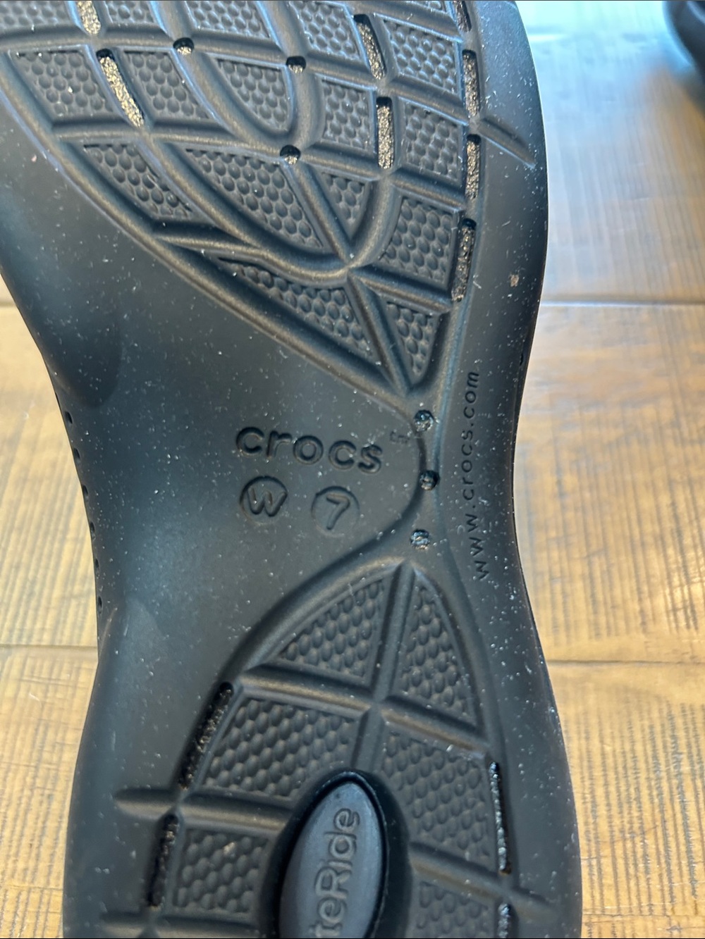 NWOT Crocs Black Sport Sandals Size US 7 - Picture 4 of 7